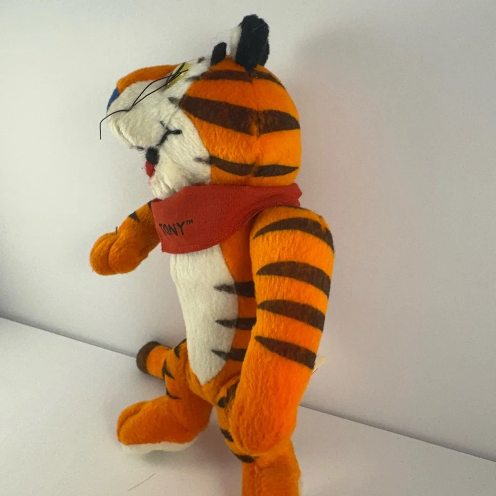 Kellogg Tony the Tiger 8” plush toy‎ 1997 stuffed animal